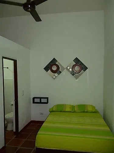 Hostal La Muralla Cartagena 2*,  Colombia